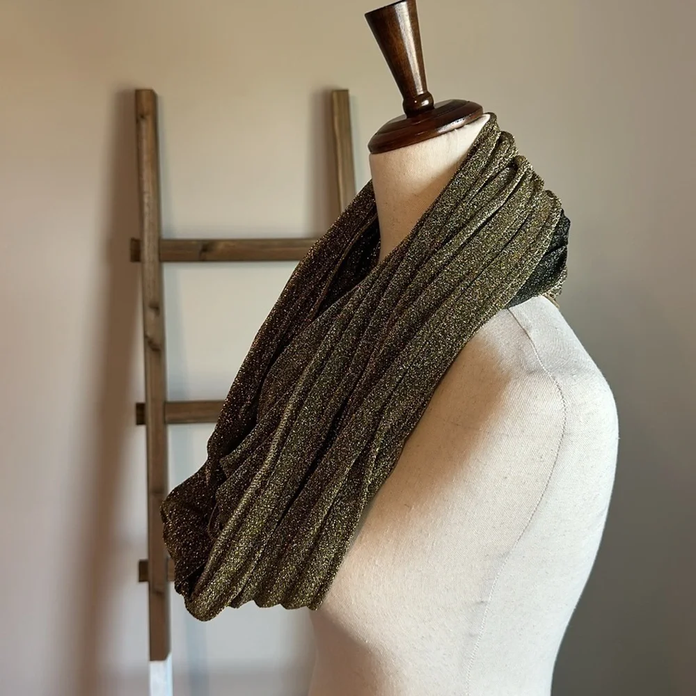 Apt. 9 Gold Infinity Scarf Excellent Used Condition